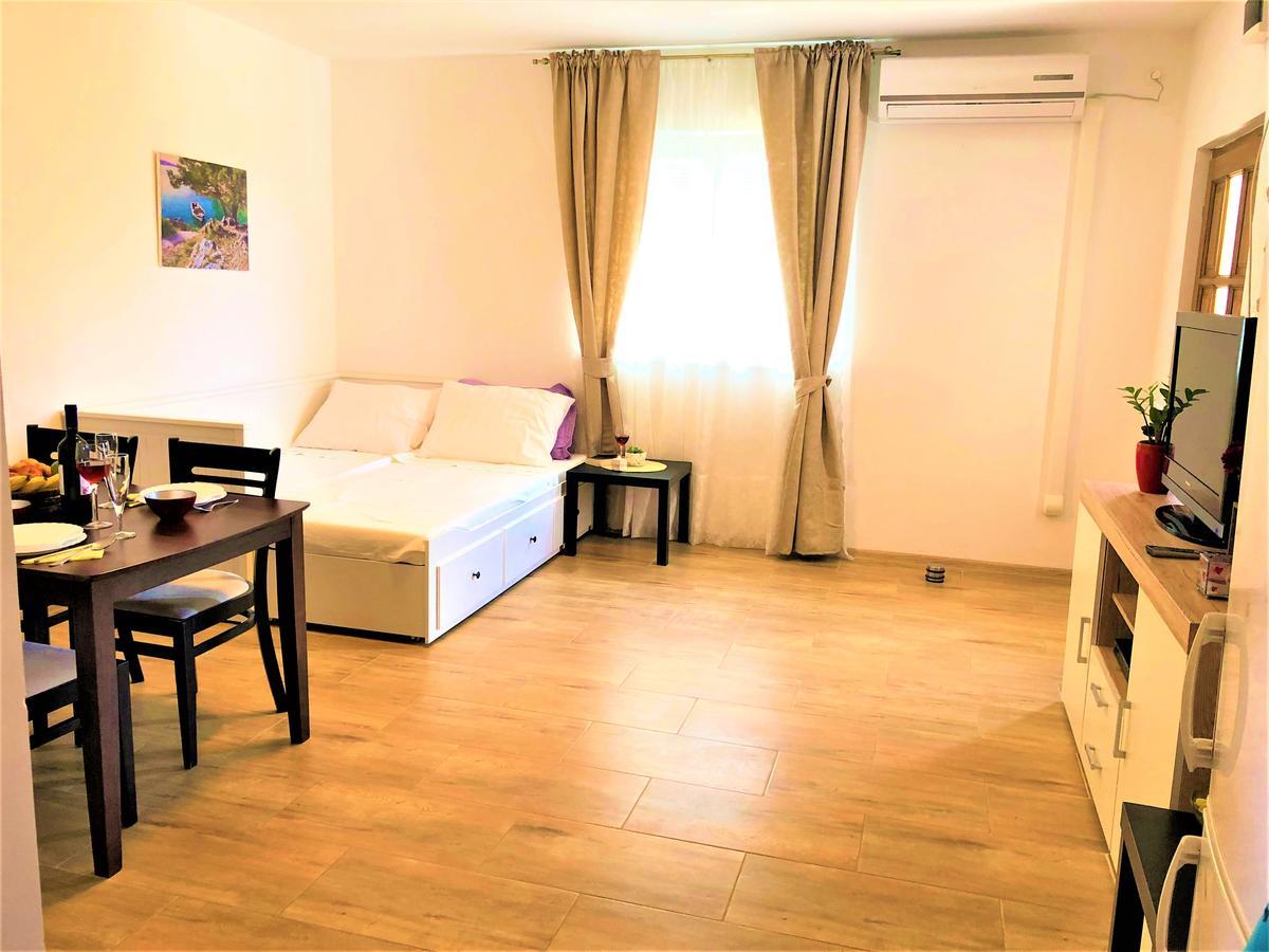Apartments Village Lozovac Esterno foto